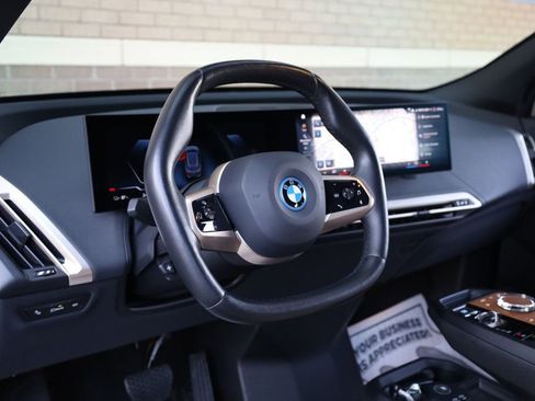 Used 2022 BMW iX xDrive50 w/ Premium Package image 13
