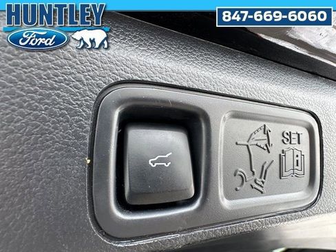 Used 2023 Ford Expedition Max Limited image 16