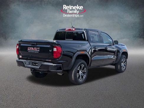 Used 2025 GMC Canyon AT4 w/ Technology Plus Package AWD/4WD image 5