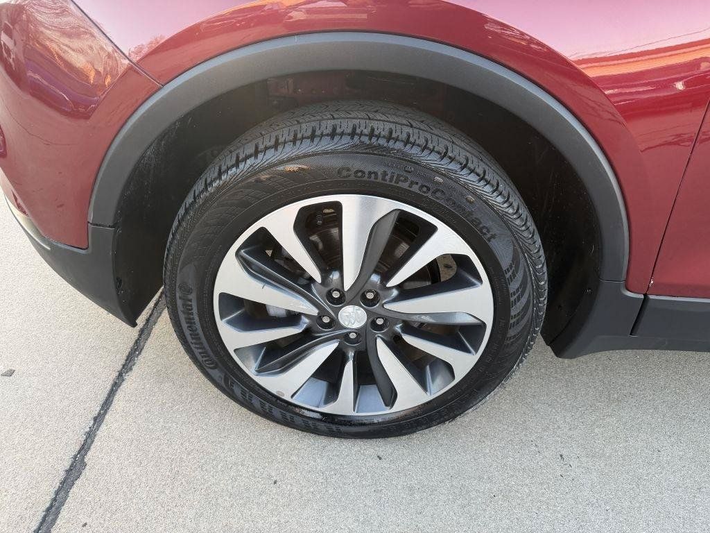 Used 2021 Buick Encore Preferred w/ Safety Package AWD/4WD image 17