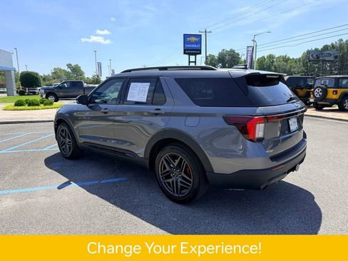 Used 2026 Ford Explorer ST-Line w/ ST-Line Street Pack RWD image 22