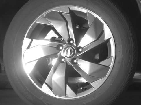 Used 2025 Nissan Rogue SV image 15