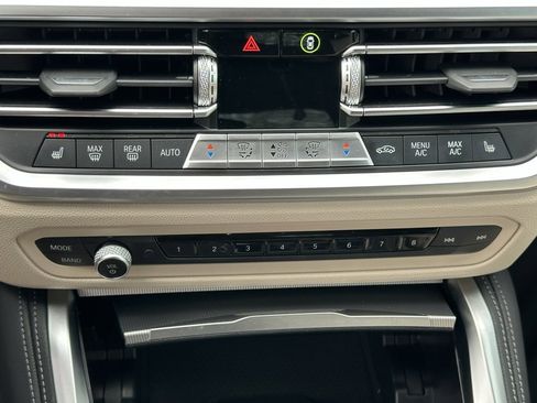 Used 2023 BMW M440i Convertible w/ Premium Package image 28