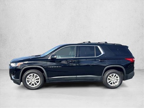 Used 2021 Chevrolet Traverse LT image 8