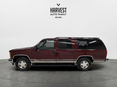 Used 1999 Chevrolet Suburban 4WD w/ Preferred Equipment Group 3 image 2