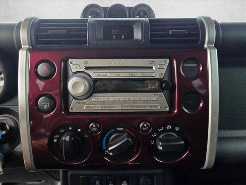 Used 2007 Toyota FJ Cruiser 4WD image 8