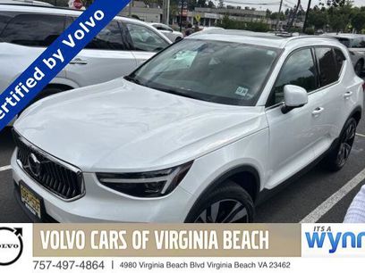 Used 2024 Volvo XC40 B5 Ultimate w/ Climate Package