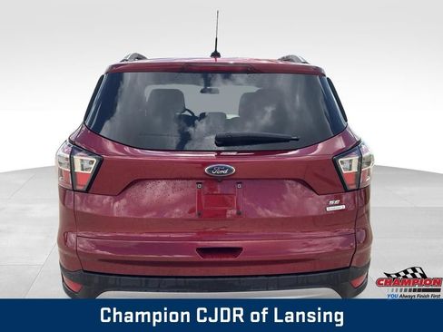 Used 2017 Ford Escape SE w/ Equipment Group 201A FWD image 6