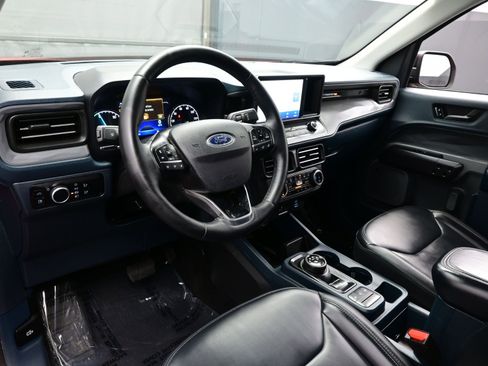 Used 2024 Ford Maverick Lariat w/ Black Appearance Package image 12