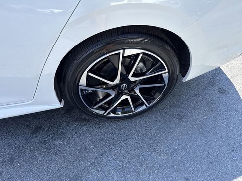 New 2025 Nissan Sentra SR FWD image 21