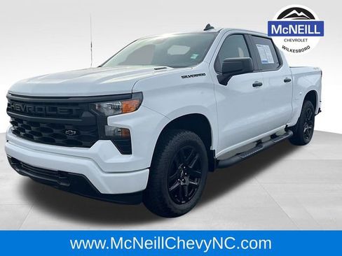 Used 2025 Chevrolet Silverado 1500 Custom w/ Turbomax Blackout Package image 3