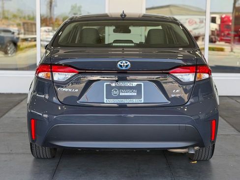 Certified 2025 Toyota Corolla LE FWD image 13