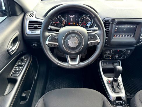 Used 2020 Jeep Compass Sport w/ Cold Weather Group image 20