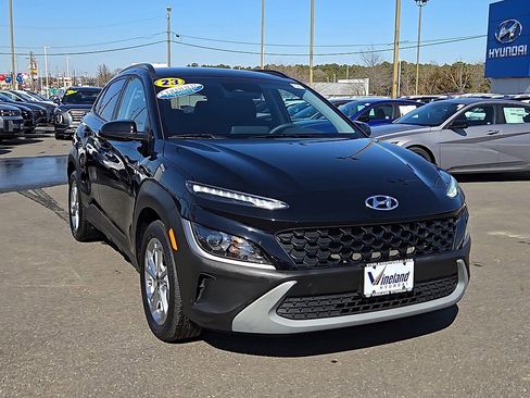 Used 2023 Hyundai Kona SEL image 3