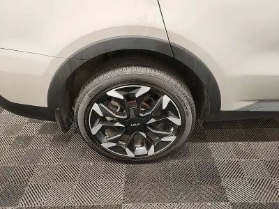 Used 2025 Kia Sorento X-Line EX AWD/4WD image 15