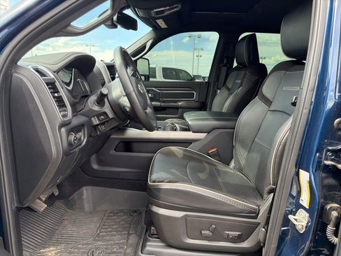 Used 2024 RAM 2500 Laramie w/ Night Edition AWD/4WD image 2