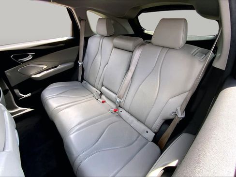Used 2024 Acura RDX SH-AWD w/ Technology Package image 19