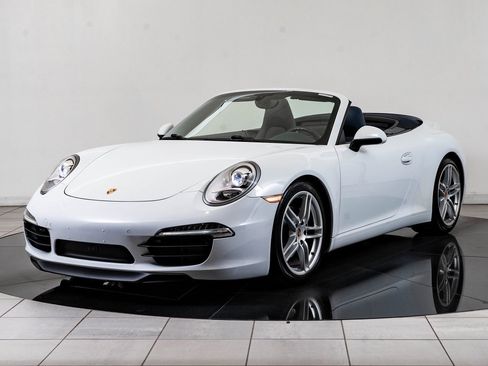 Used 2015 Porsche 911 Carrera image 15