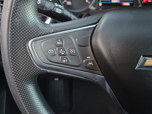 Used 2020 Chevrolet Equinox LT image 16