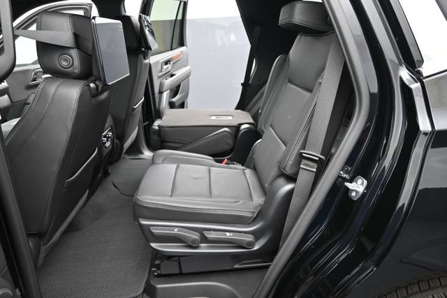 New 2026 GMC Yukon Denali w/ Advanced Technology Package AWD/4WD image 16