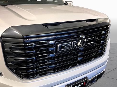 Used 2022 GMC Sierra 1500 Denali Ultimate AWD/4WD image 28