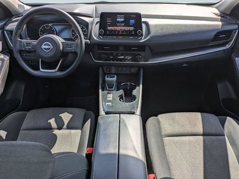 Used 2024 Nissan Rogue SV FWD image 17