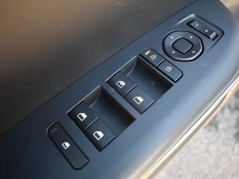 New 2026 Kia K4 LXS FWD image 18