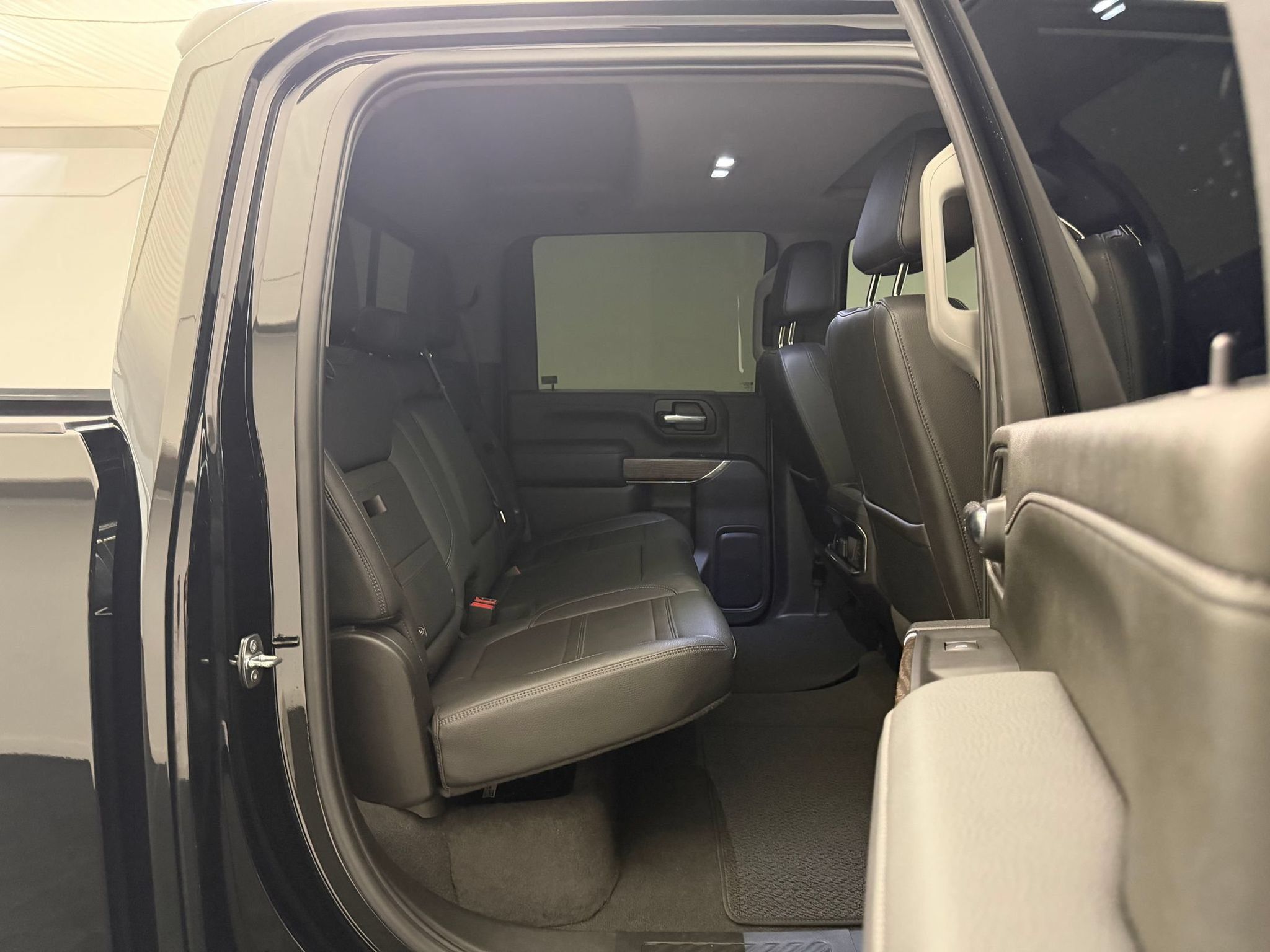 Used 2022 GMC Sierra 2500 Denali w/ Denali Ultimate Package AWD/4WD image 31