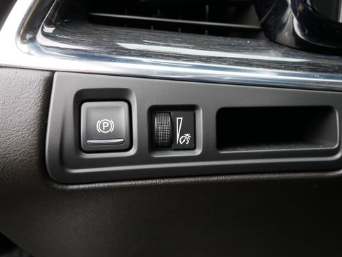 Used 2020 Cadillac XT5 Premium Luxury image 8