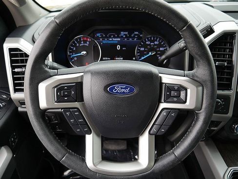 Used 2020 Ford F250 Lariat w/ Lariat Ultimate Package image 19