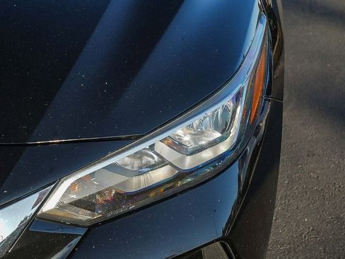 Certified 2021 Nissan Sentra SV image 9