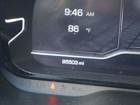 Used 2022 GMC Yukon XL Denali AWD/4WD image 12