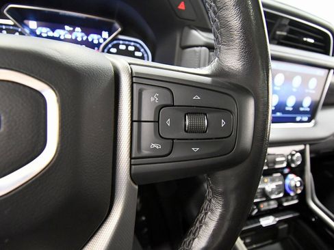 Used 2021 GMC Yukon Denali w/ Denali Premium Package image 22