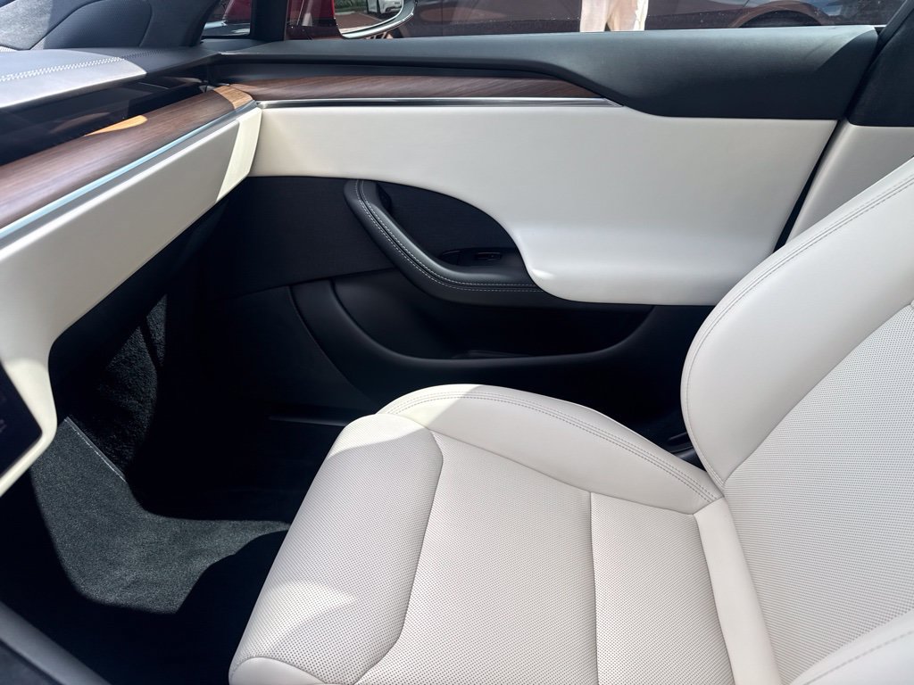 Used 2024 Tesla Model S AWD/4WD image 5