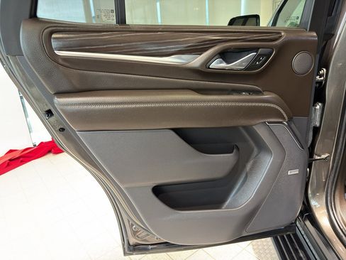 Used 2021 GMC Yukon Denali w/ Advanced Technology Package image 21