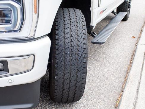 Certified 2024 Ford F350 Platinum image 9