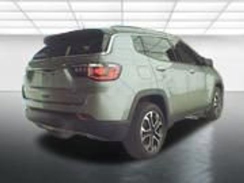 Used 2023 Jeep Compass Limited image 13