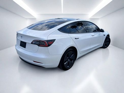 Used 2023 Tesla Model 3 Standard Range RWD image 4