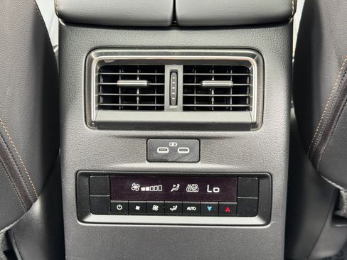 Used 2024 MAZDA CX-90 3.3 Turbo w/ Premium Package AWD/4WD image 35