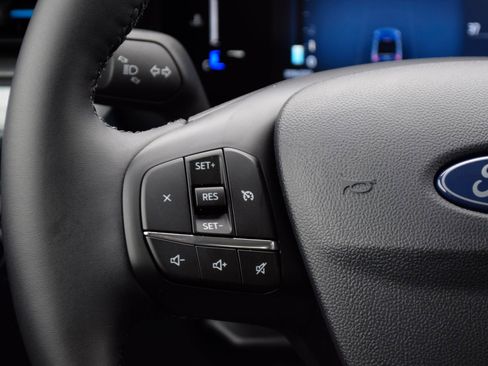 New 2026 Ford Maverick XLT w/ XLT Luxury Package image 9