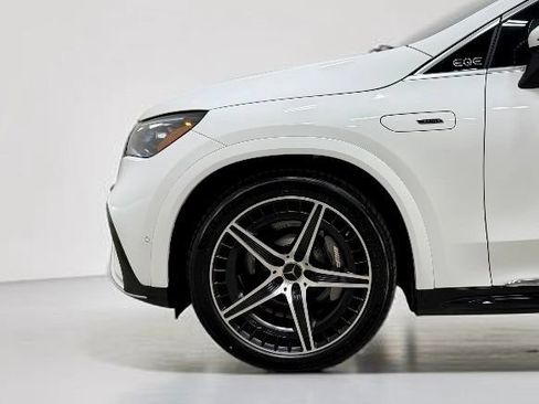 Used 2024 Mercedes-Benz EQE AMG 4MATIC SUV image 17
