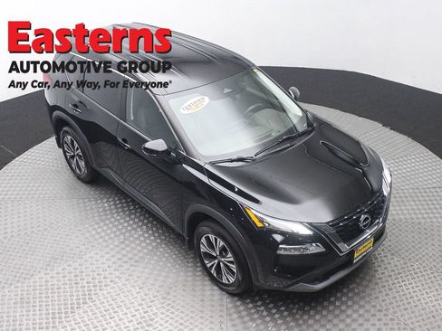 Used 2022 Nissan Rogue SV AWD/4WD image 3