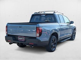 New 2025 Honda Ridgeline Black Edition video 2