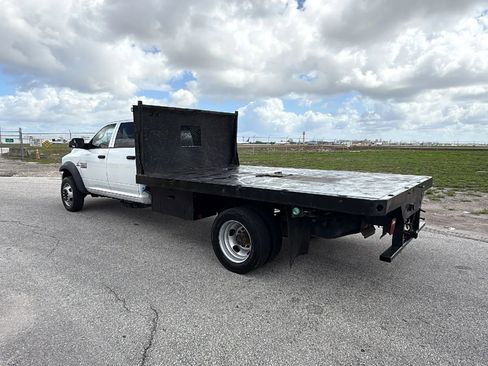 Used 2018 RAM 4500 Tradesman w/ Chrome Appearance Group image 3
