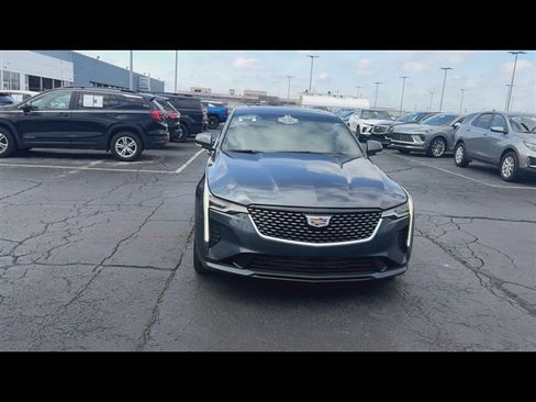 Used 2022 Cadillac CT4 Luxury w/ Sun And Sound Package AWD/4WD image 3