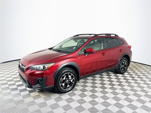 Used 2018 Subaru Crosstrek 2.0i Premium w/ Eyesight System image 3