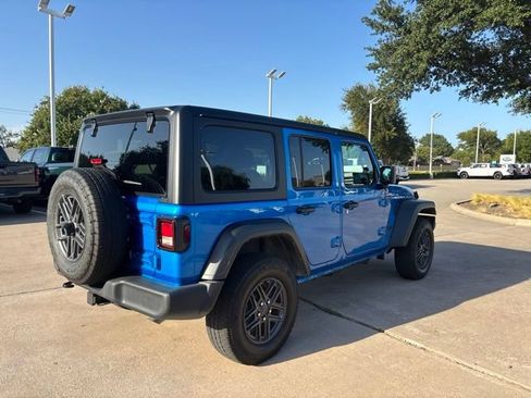 Used 2025 Jeep Wrangler Unlimited Sport AWD/4WD image 5