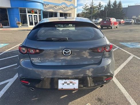 Used 2019 MAZDA MAZDA3 AWD Hatchback w/ Premium Pkg image 4