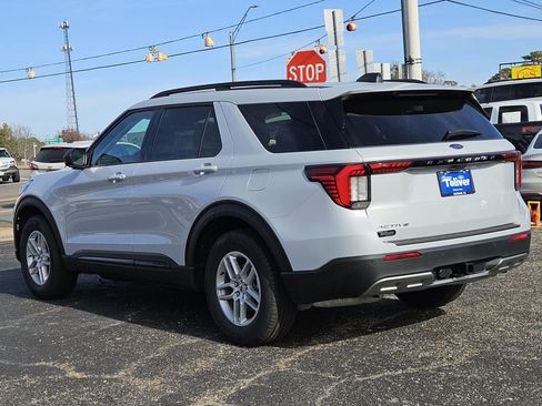New 2026 Ford Explorer Active w/ Active Comfort Package image 7