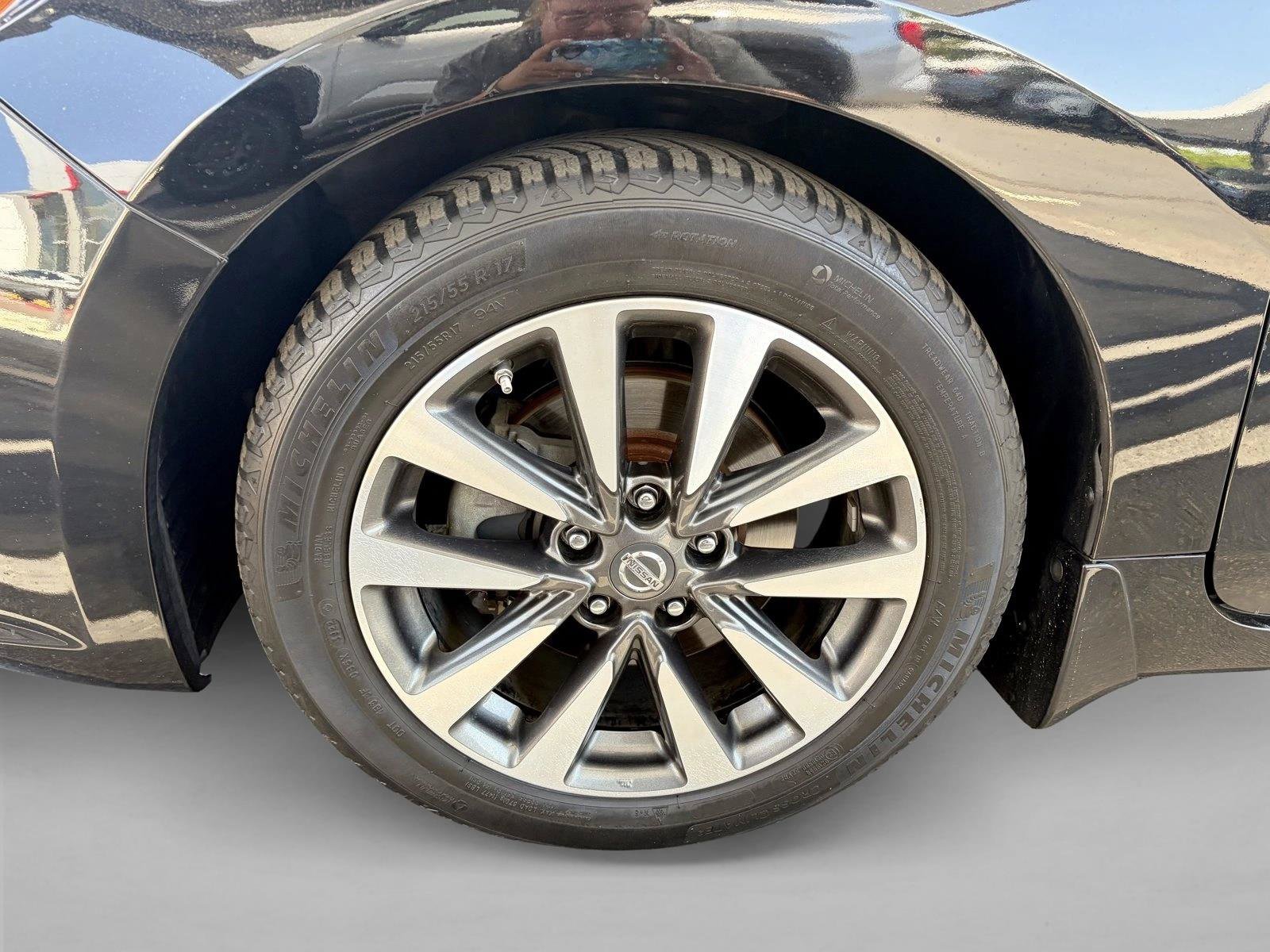 Used 2017 Nissan Altima 2.5 SL w/ Technology Package FWD image 17